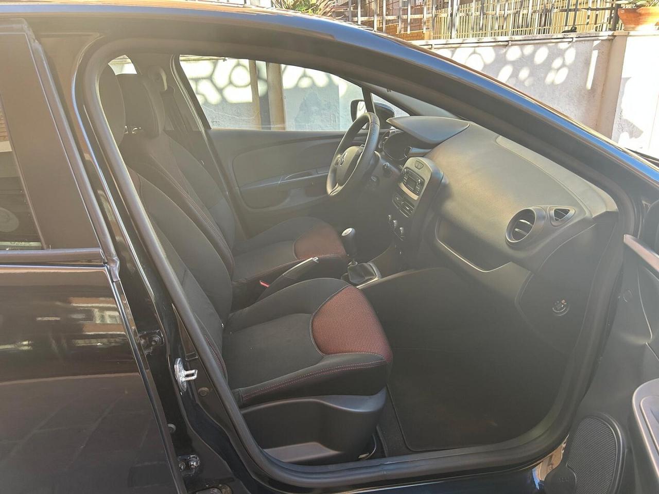 RENAULT Clio 1.5 dCi 8V 75CV Live