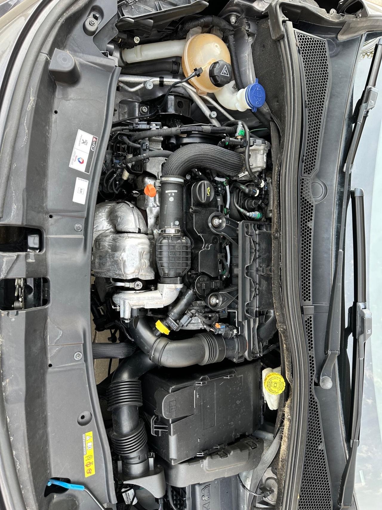 Peugeot 2008 1.4 HDi 68CV GT LINE