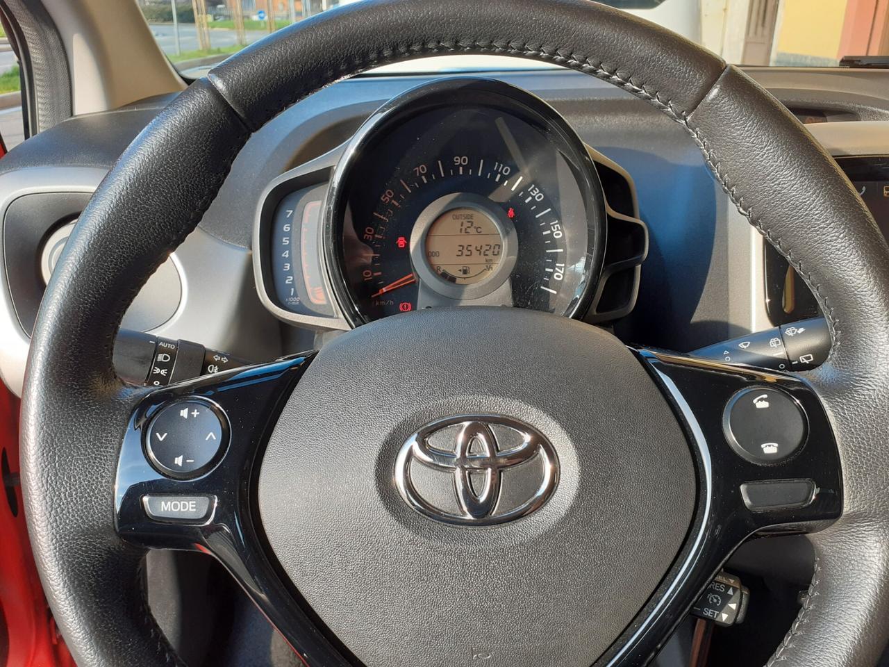 Toyota Aygo 1.0 VVT-i 69 CV 5 porte x-play Uniproprietario
