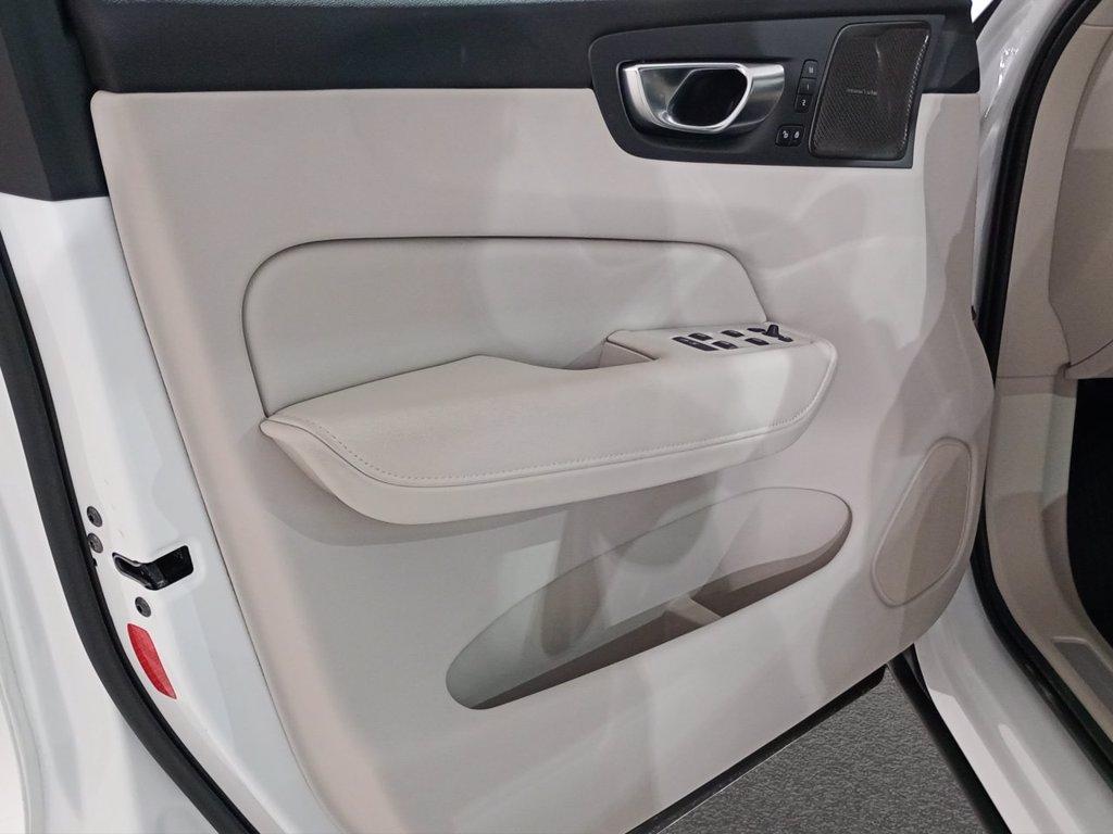 VOLVO XC60 2.0 t6 recharge phev obc 6,4kW Ultimate Dark awd auto del 2024