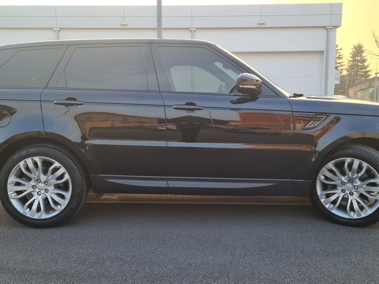 Land Rover Range Rover Sport 3.0 TDV6 HSE #9692