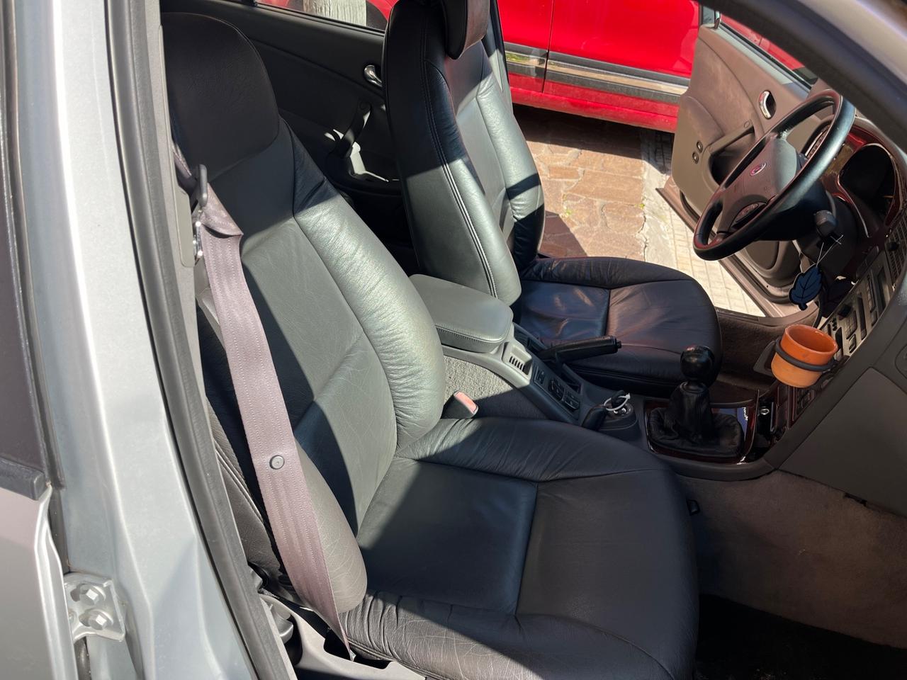 Saab 9-5 2.0i 16V T cat SE