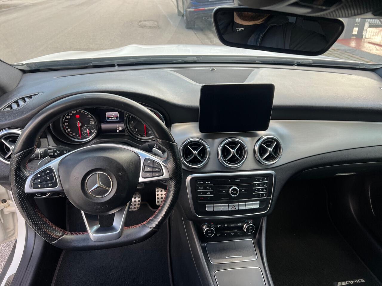 Mercedes GLA 200d AUTOMATIC Amg Premium 2018