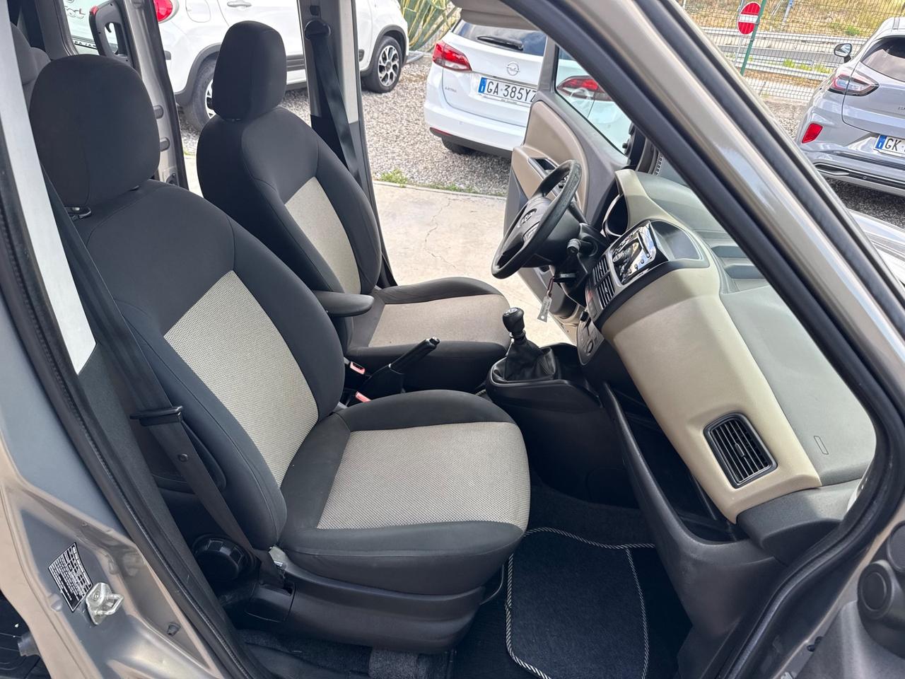 Opel Combo 1.6 CDTi 105CV Cosmo