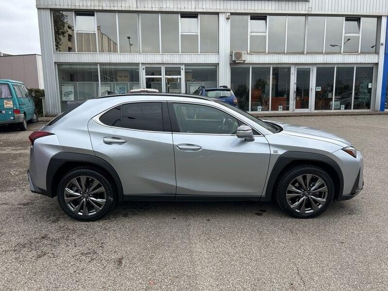 Lexus UX UX Hybrid Design IVA ESPOSTA COMPRESA