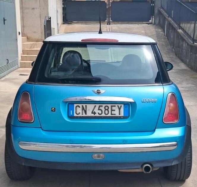 MINI COOPER 1.6 GUIDABILE DA NEOPATENTATI