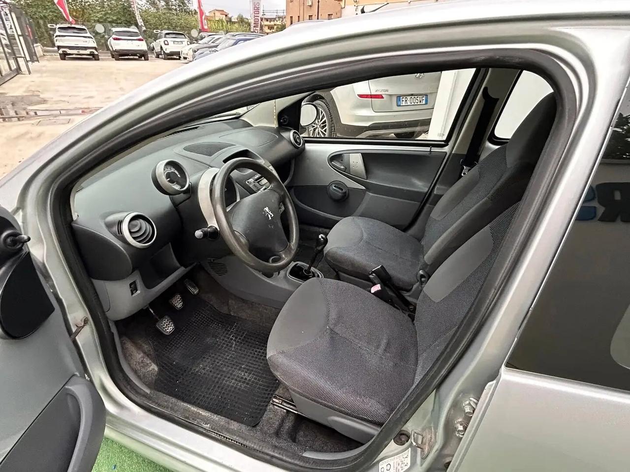 Peugeot 107 1.0 68CV 5p. Desir