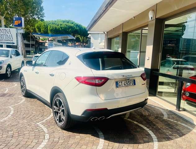 Maserati Levante 3.0 V6 275cv auto - book service - full full