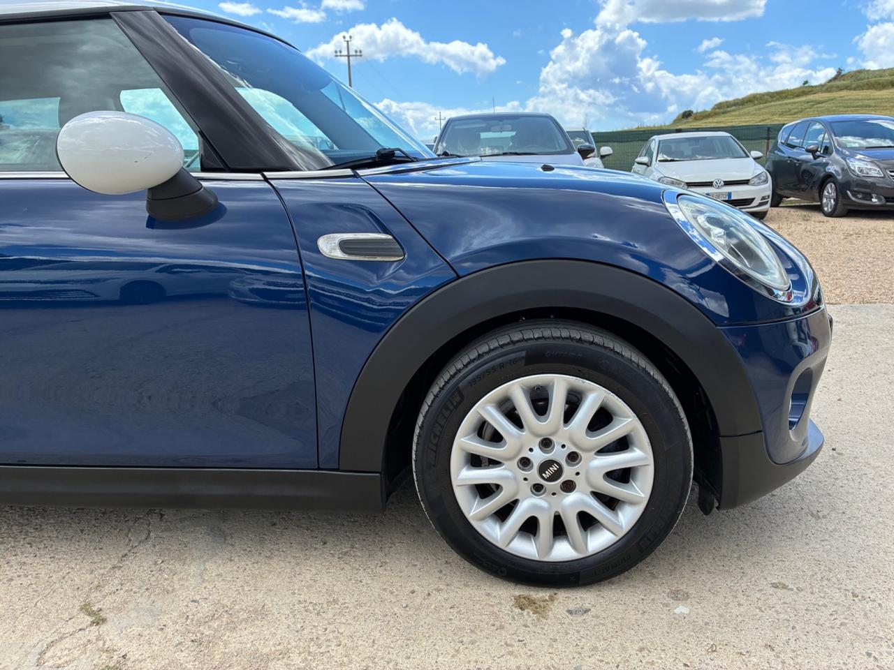 Mini 1.5 One D Business