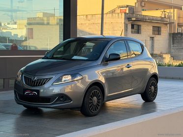 LANCIA Ypsilon 1.0 FireFly 5pS&S Hyb. Eco Silv.