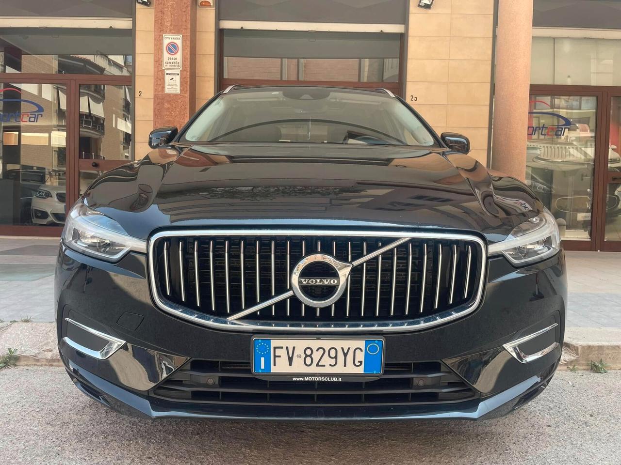 Volvo XC 60 XC60 D4 190cv AWD Inscription TETTO NAVY PELLE LED 19