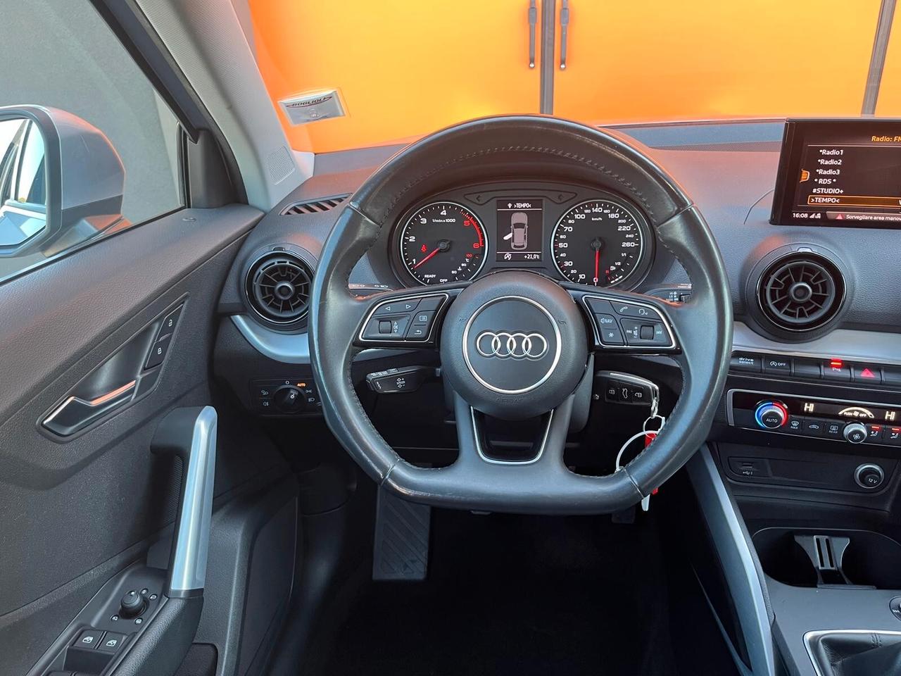 Audi Q2 30 TDI Business