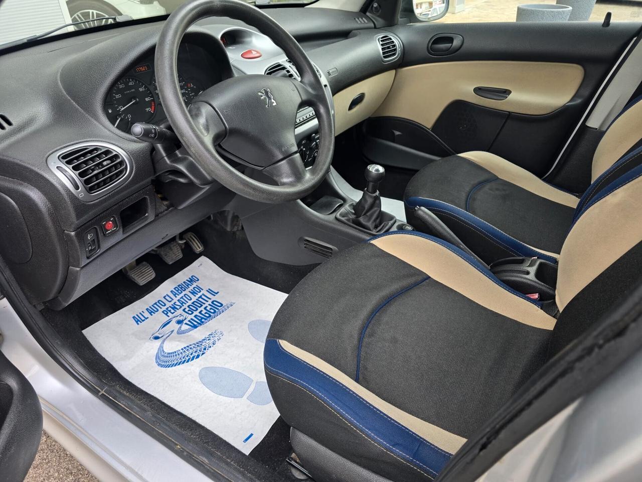 Peugeot 206 1.1 5p. S 60cv 2005 NEOPATENTATI