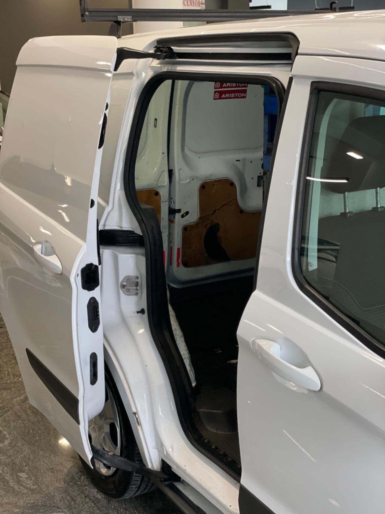 Ford Transit Courier 1.5 TDCi 75CV Van Entry
