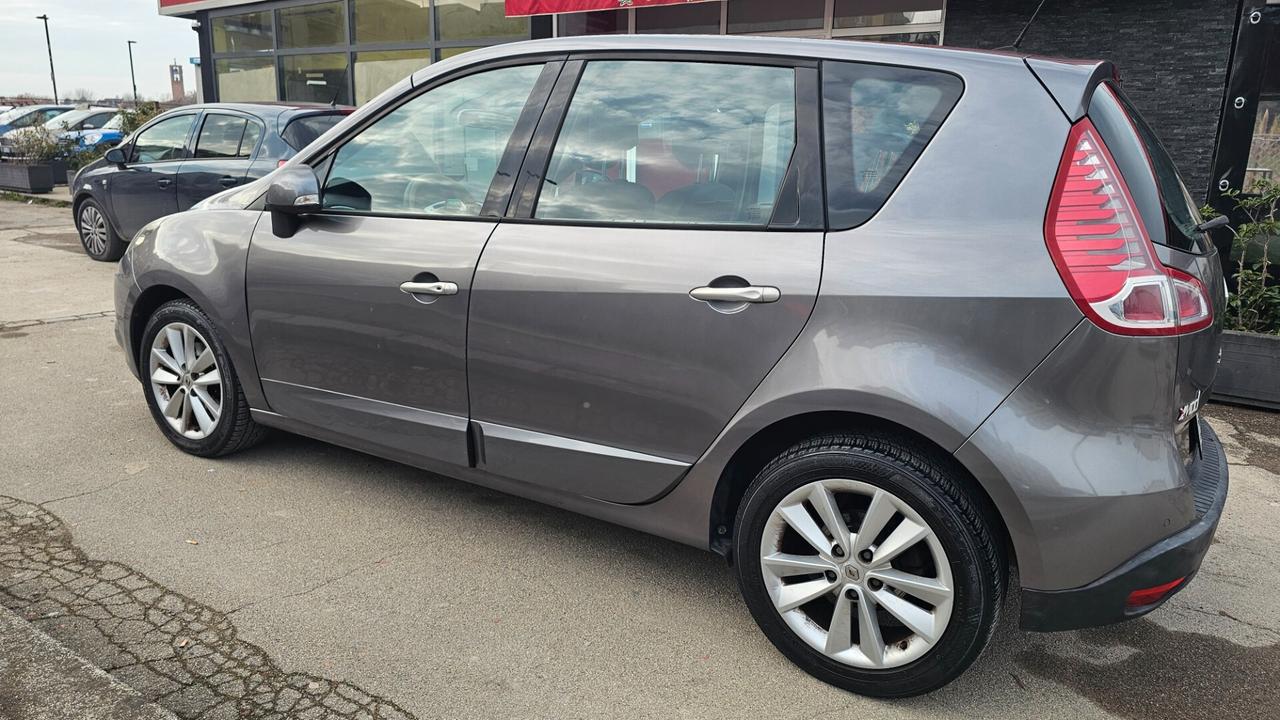 Renault Scenic Scénic X-Mod 1.5 dCi 110CV Luxe