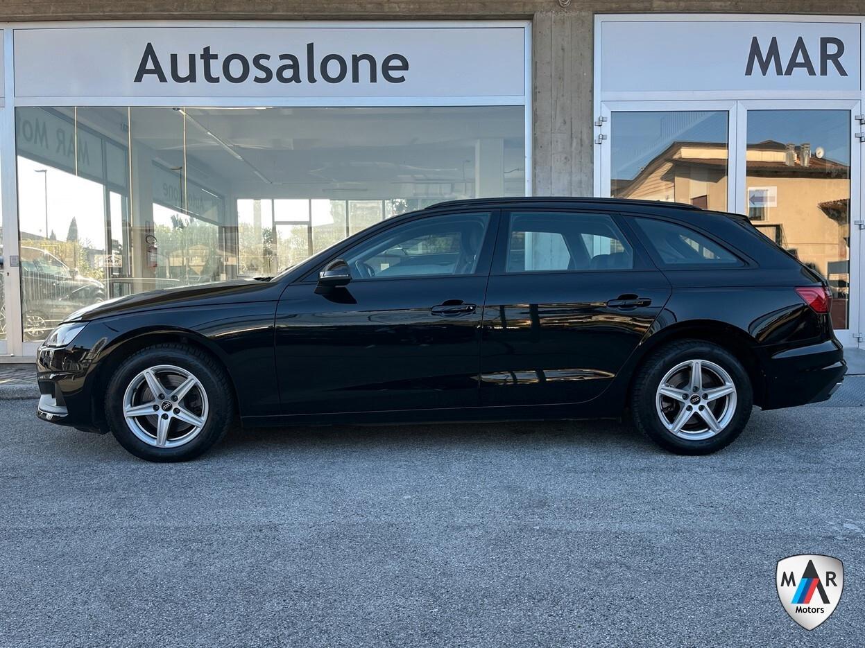 Audi A4 30 TDI/136 CV S tronic Business Advanced
