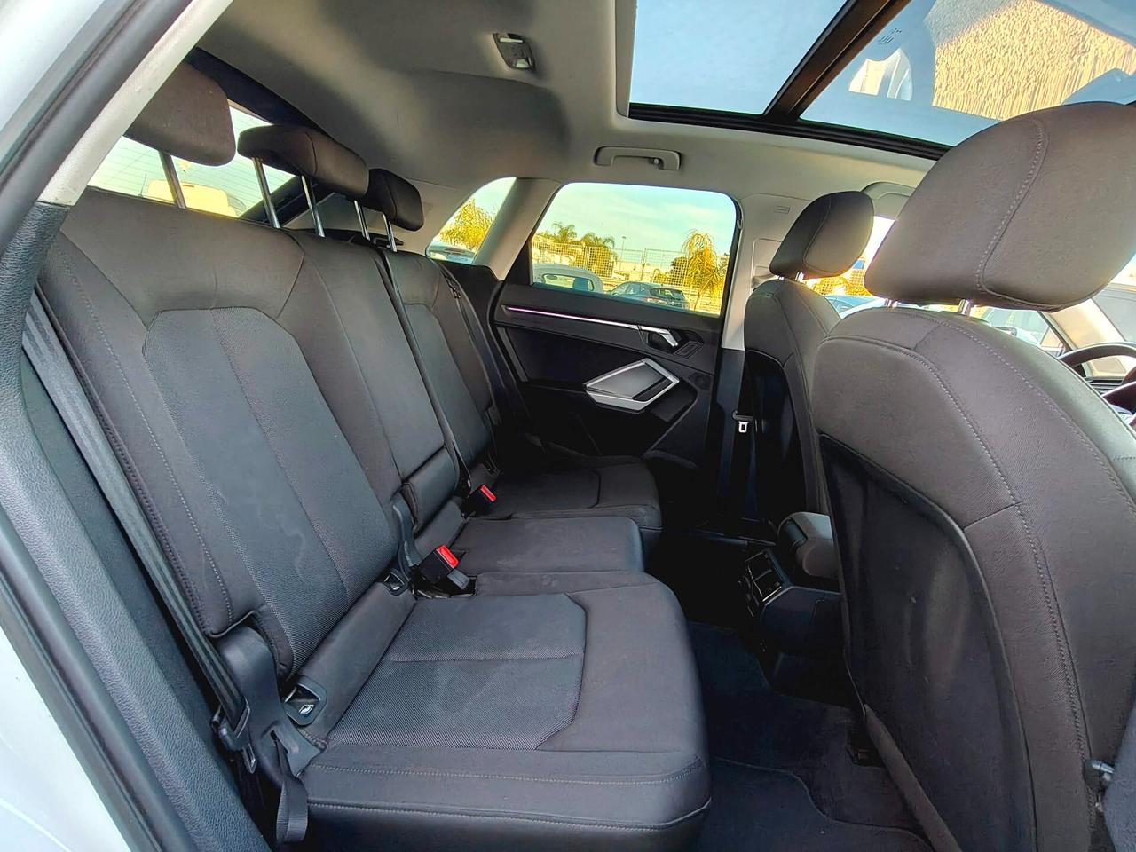 Audi Q3 35 TDI S tronic Business Advanced - 2019