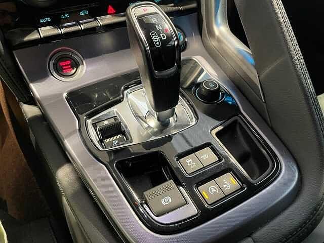 Jaguar F-TYPE 3.0 V6 aut. Coupé S 380cv