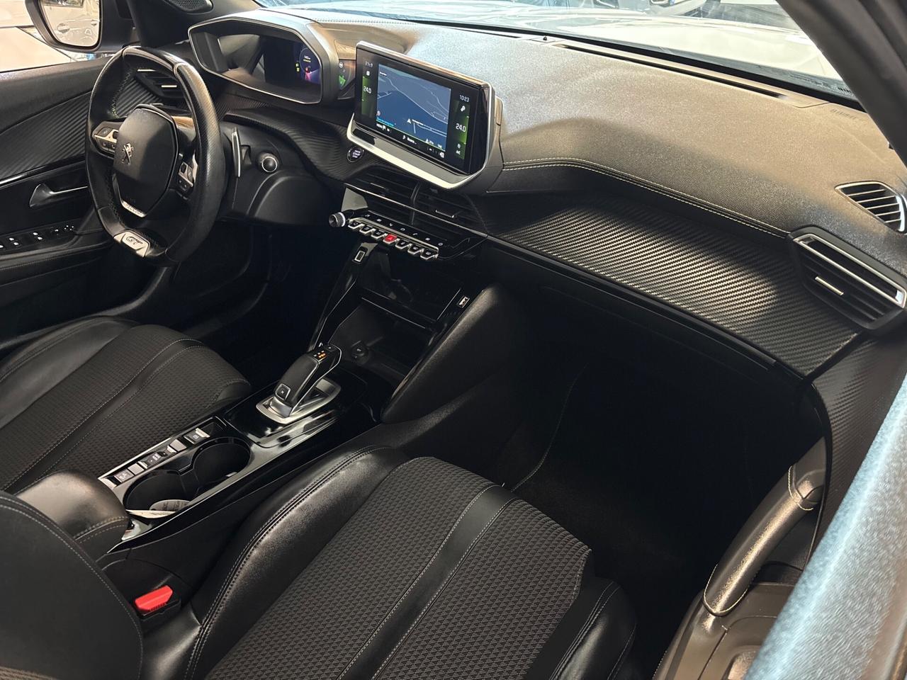 Peugeot 2008 1.5 Bluehdi AUT. GT LINE