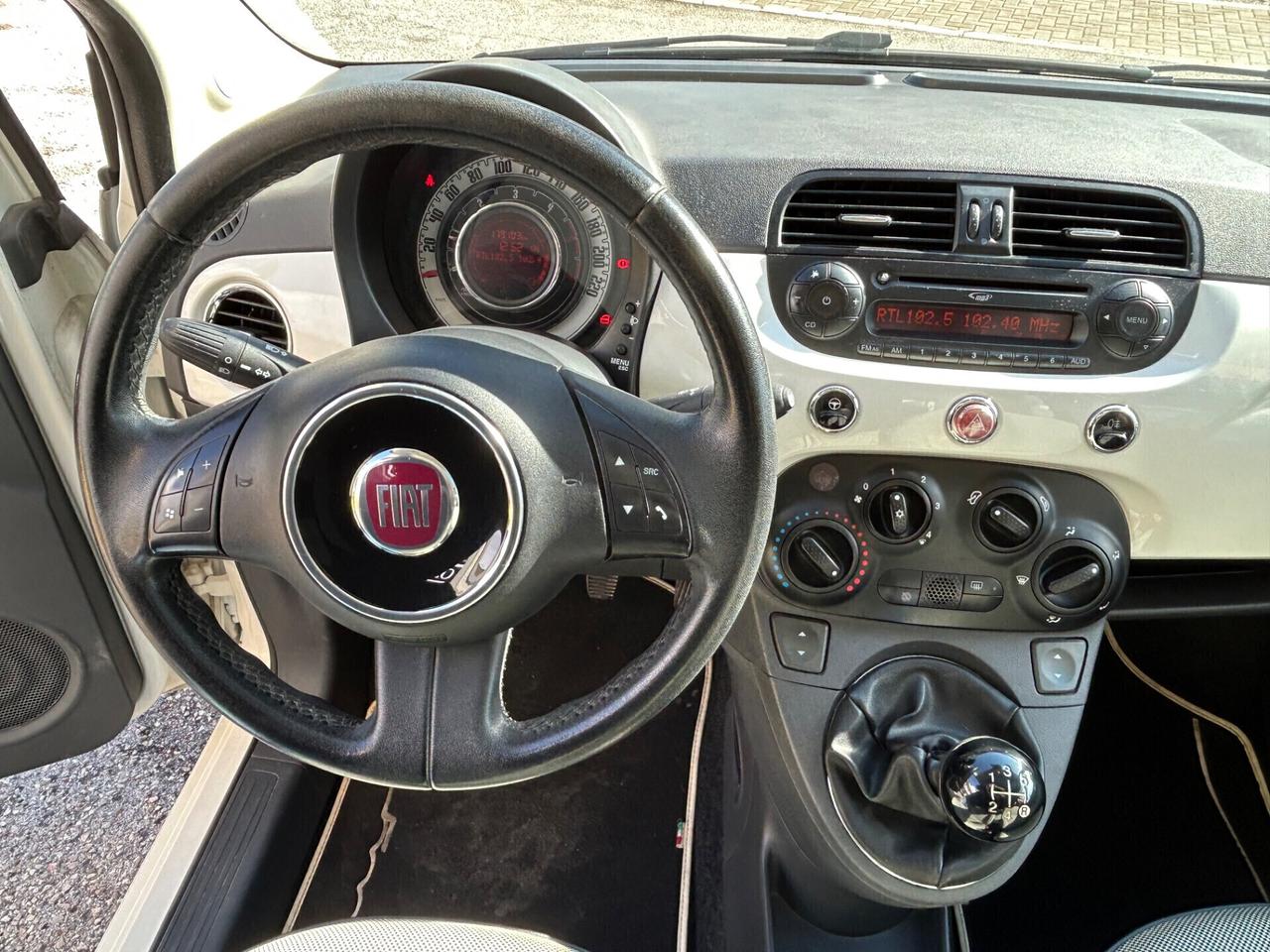 Fiat 500 1.3 MJ ( DIESEL) LOUNGE “ Neopatentati “