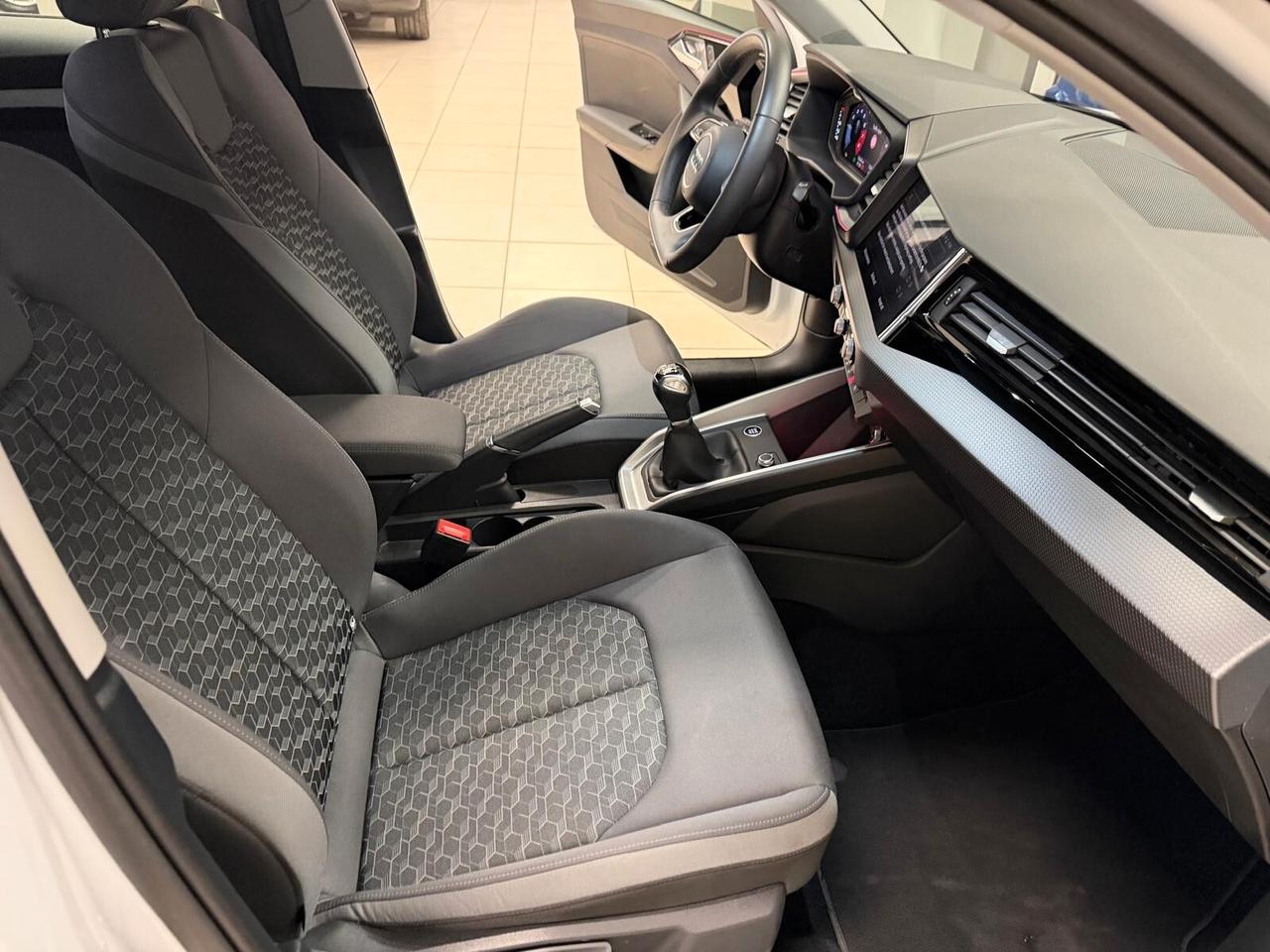 Audi A1 SPB 30 TFSI S line edition 290 al mese