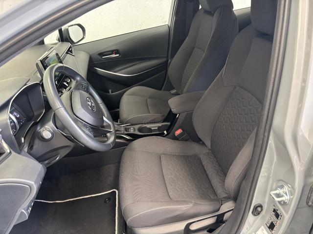 TOYOTA Corolla Touring Sports 2.0 Hybrid Business