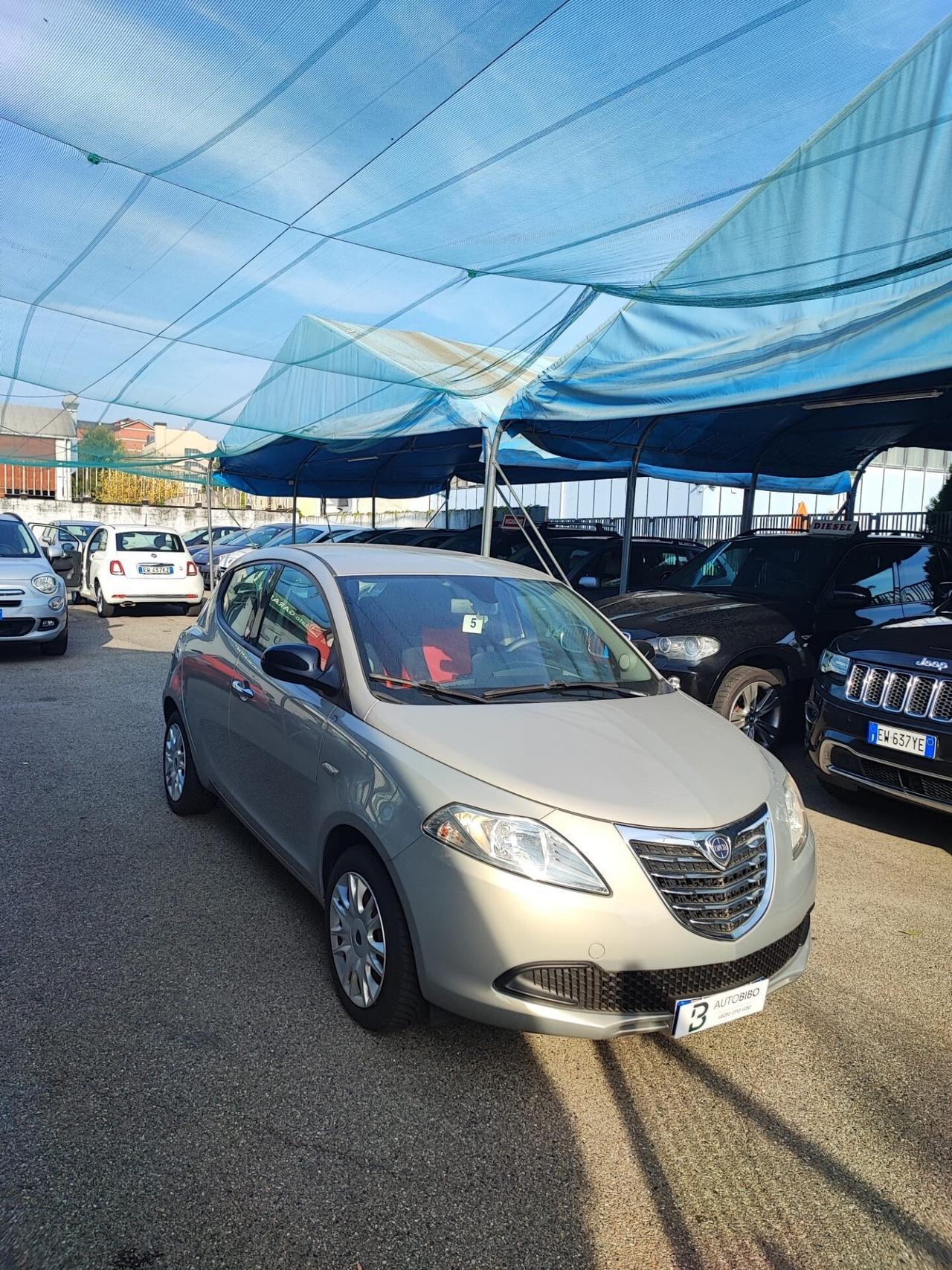 Lancia Ypsilon 1.2 69 CV 5 porte GPL