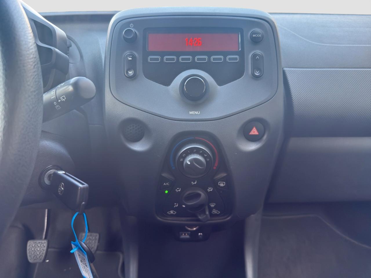 Toyota Aygo Connect 1.0 VVT-i 72CV 5 porte x-business light