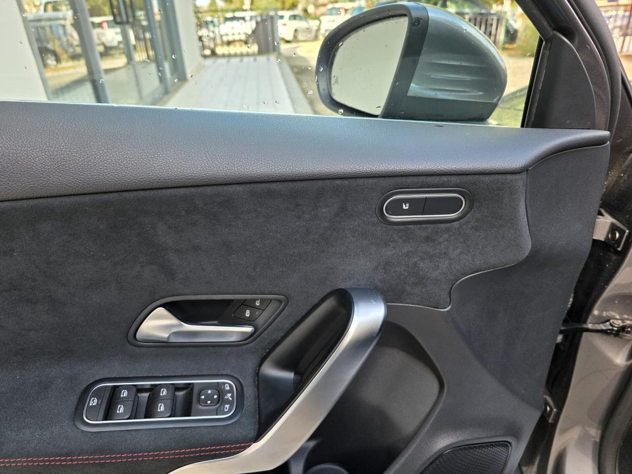 Mercedes-benz A 180 d Automatic AMG Line Premium Plus