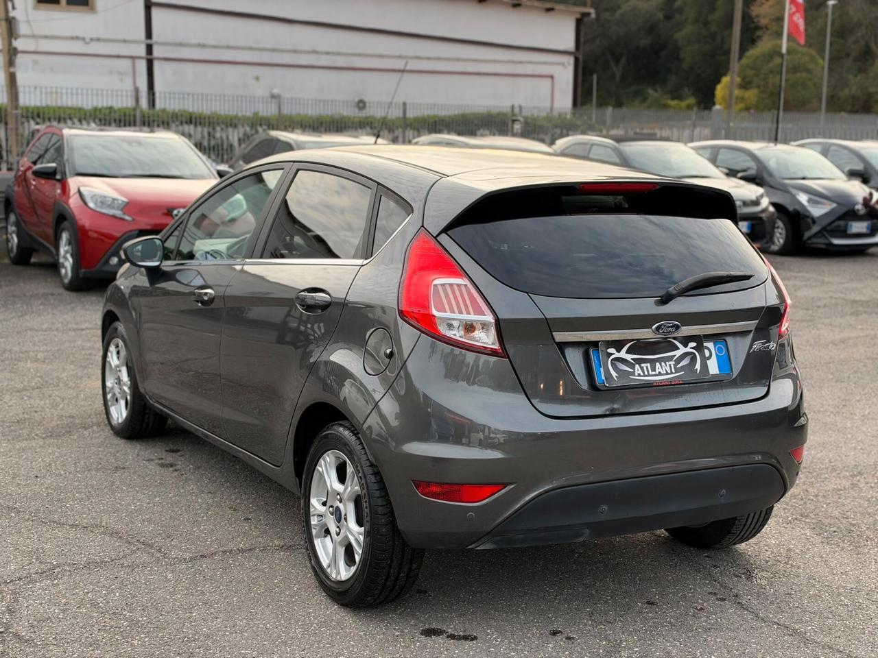 Ford Fiesta 1.4 5 porte Bz.- GPL NO FINANZIAMENTO