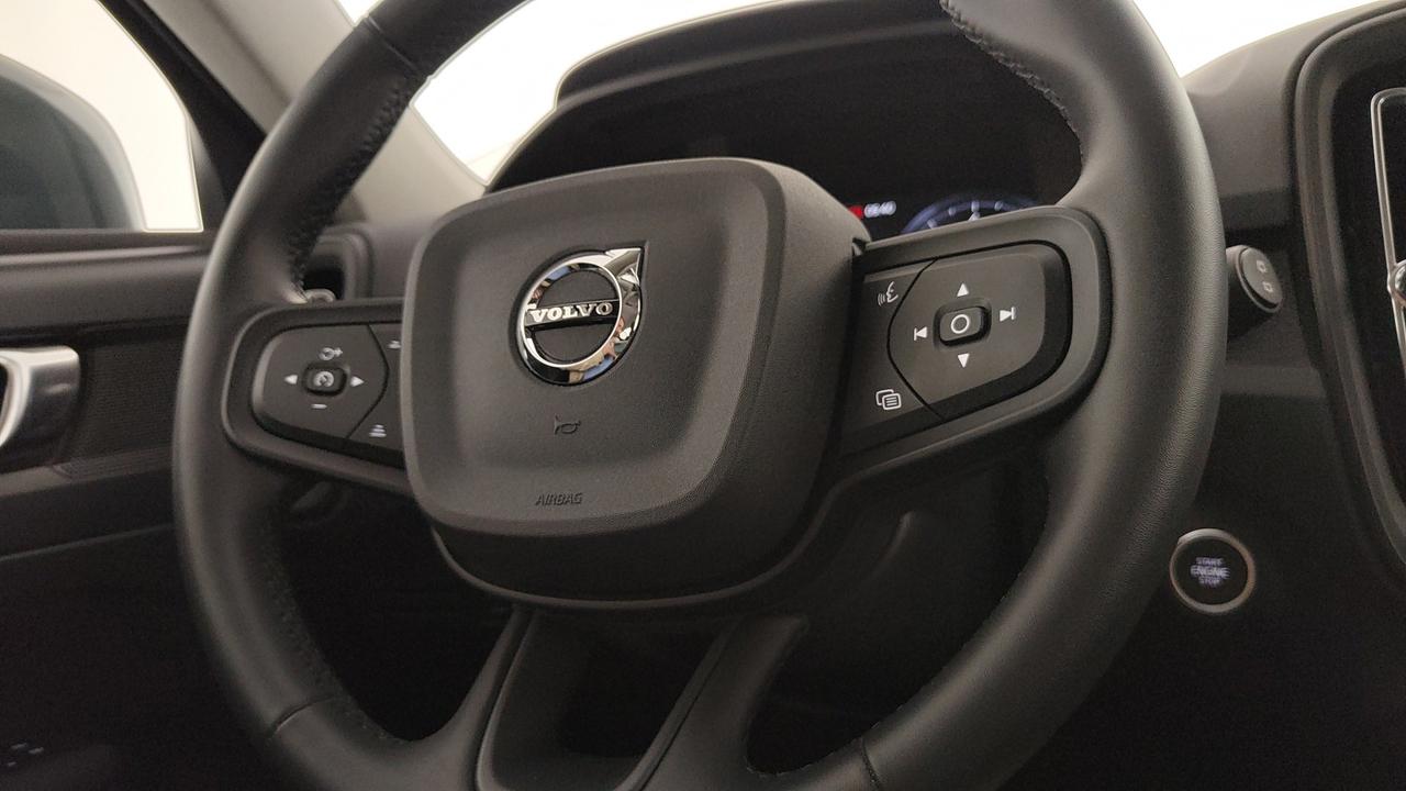 VOLVO XC40 1.5 t2 Essential