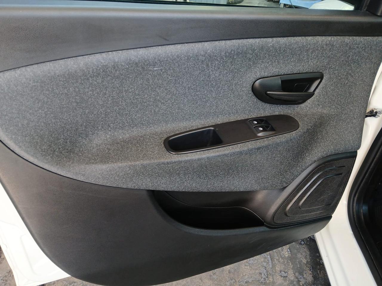 Lancia Ypsilon 1.2 69 CV 5 porte S&S Gold