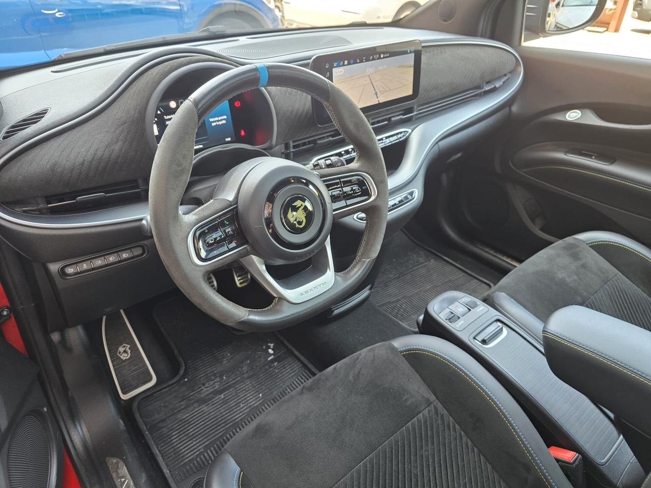 Abarth 500e Scorpionissima