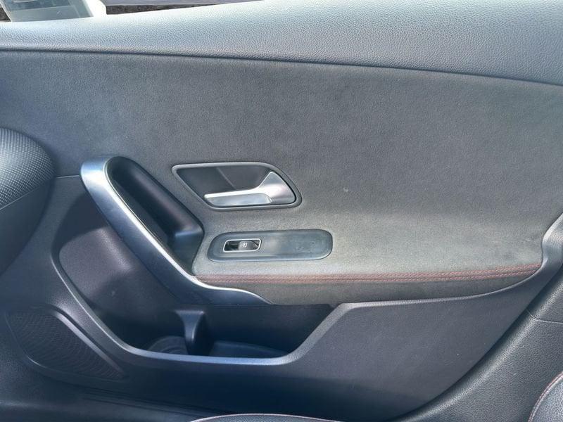 Mercedes-Benz Classe A A 180 d Automatic Premium