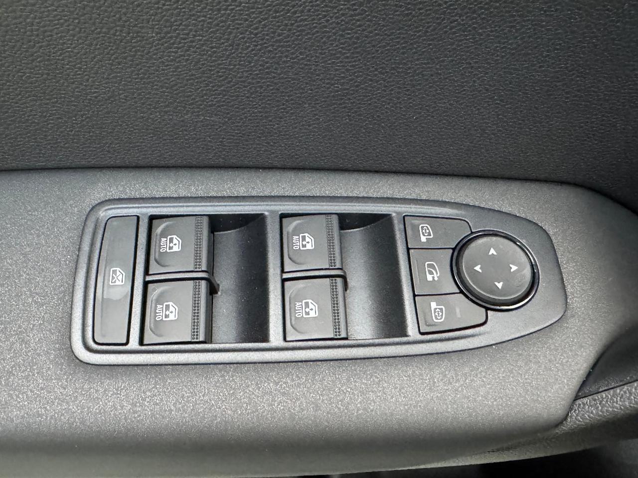 Mitsubishi Grandis 1.8 hev Intense auto