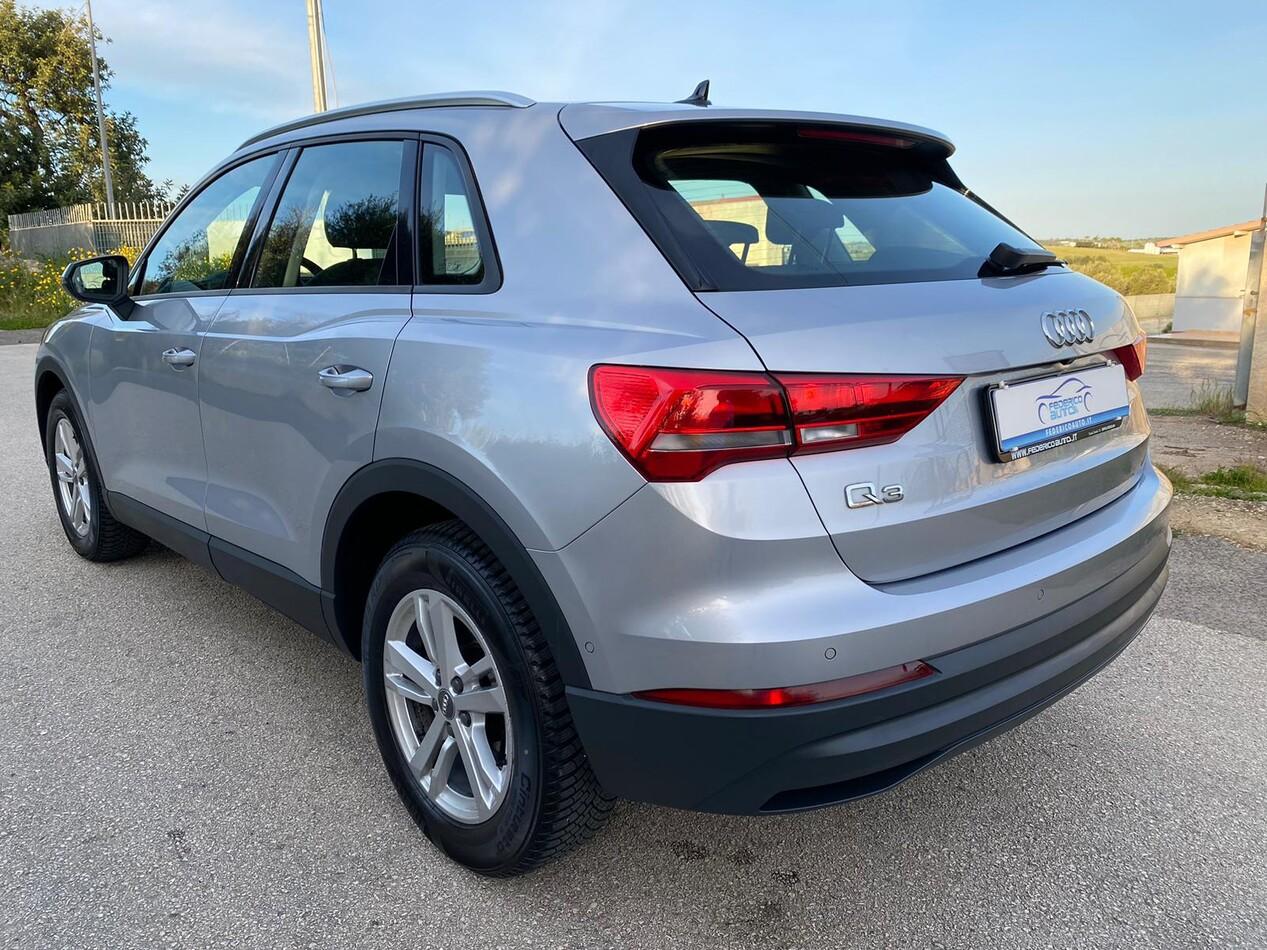 Audi Q3 35 2.0 tdi Business Advanced s-tronic