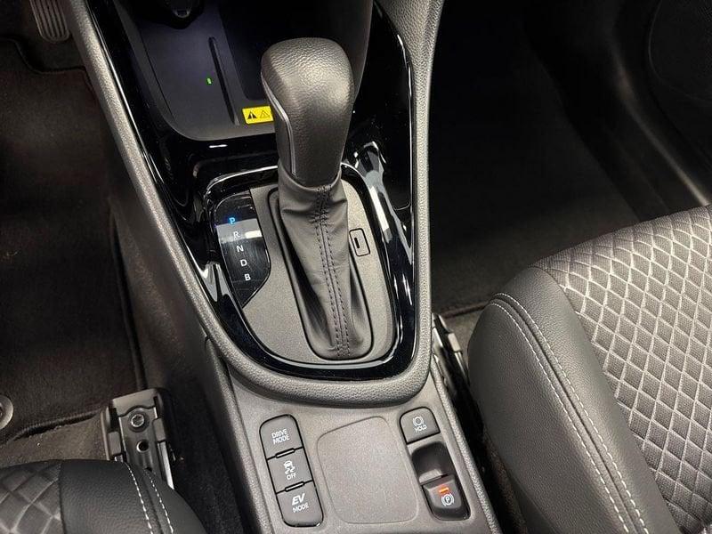 Toyota Yaris Hybrid 130 Lounge