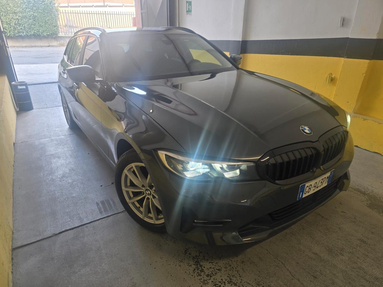 Bmw 318 318d Touring IVA ESPOSTA