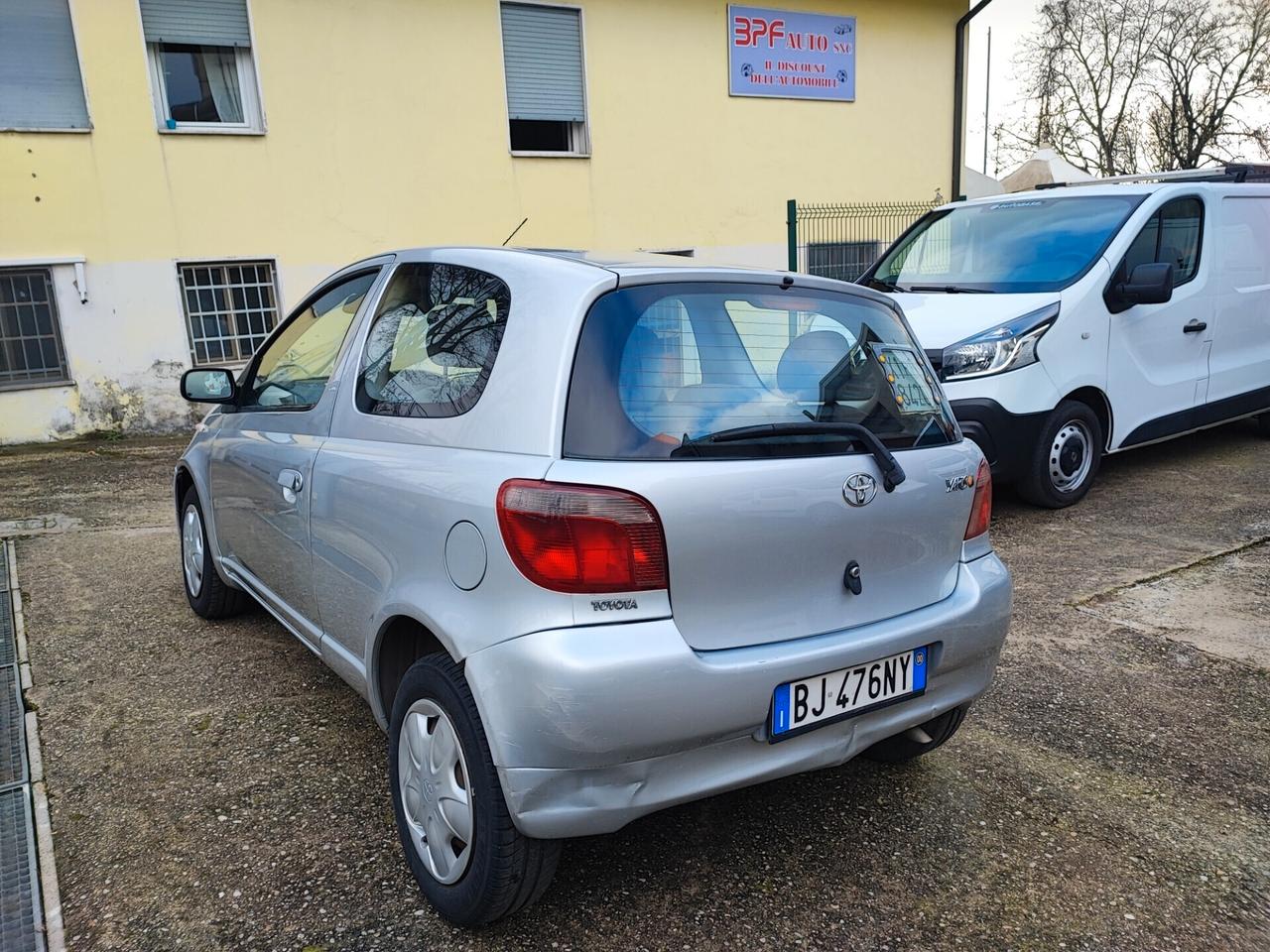 Toyota Yaris 1.0i