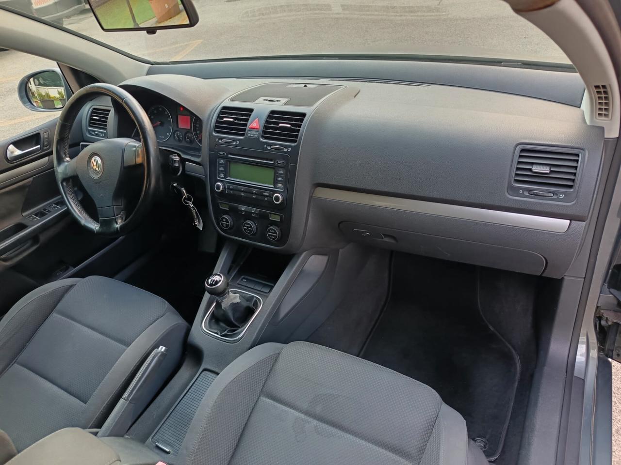 Volkswagen Golf Benz anno 2006 ok neo patente z