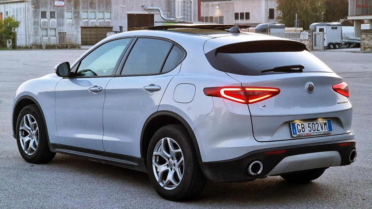 Alfa Romeo Stelvio 2.2 Turbodiesel 190 CV AT8 Q4