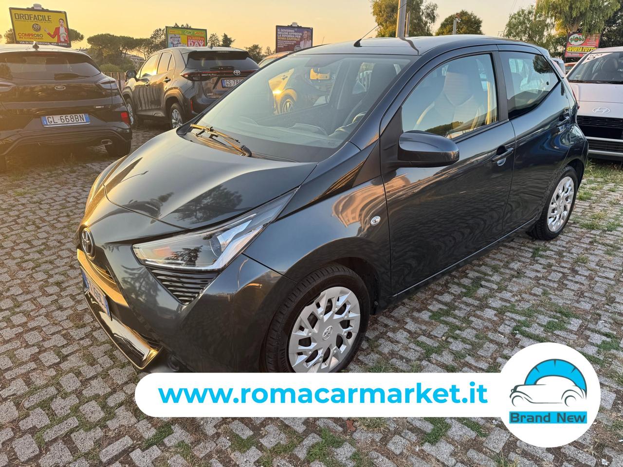 Toyota Aygo 5 Porte Aygo 5p 1.0 x-play m-mt 72cv KM CERTIFICATI