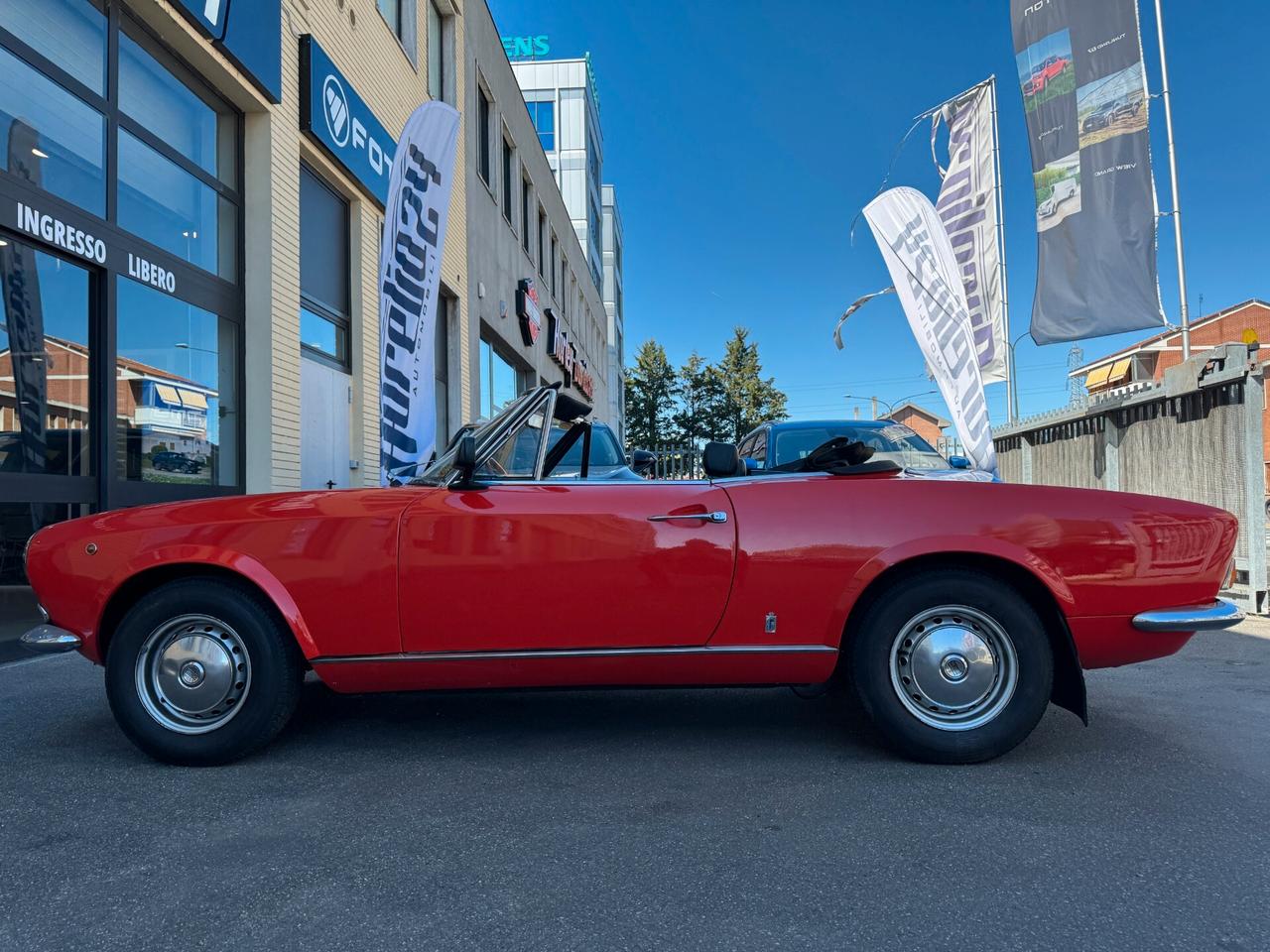 Fiat 124 Spider