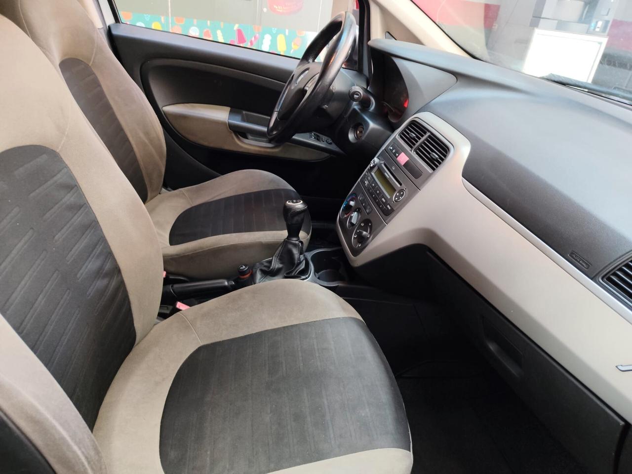 Fiat Grande Punto 1.3 MJT 75 CV 5 porte Dynamic