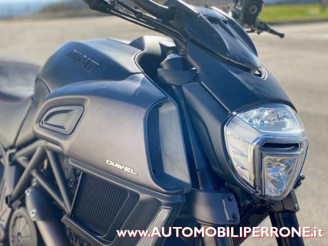 DUCATI Diavel Carbon Black 1200 ABS