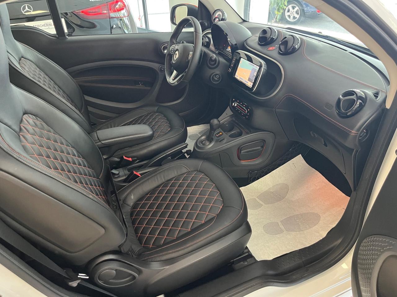 Smart ForTwo 90 0.9 Turbo BRABUS Style URBANRUNNER