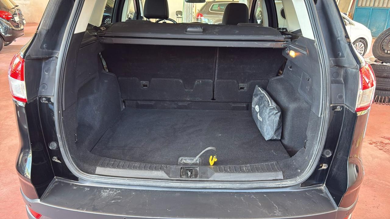 Ford Kuga 2.0 TDCI 115 CV 2WD Titanium