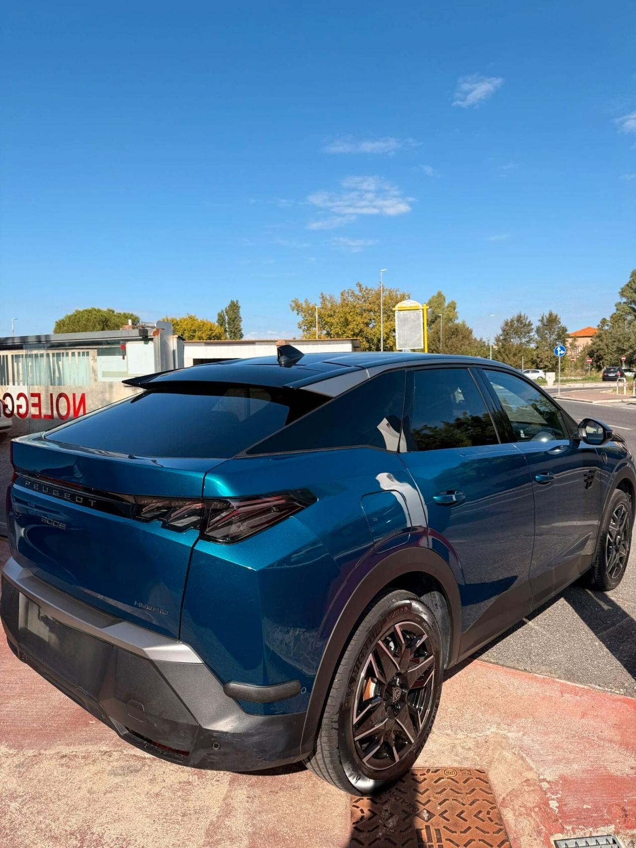 Peugeot 3008 Hybrid 136 e-DCS6 GT