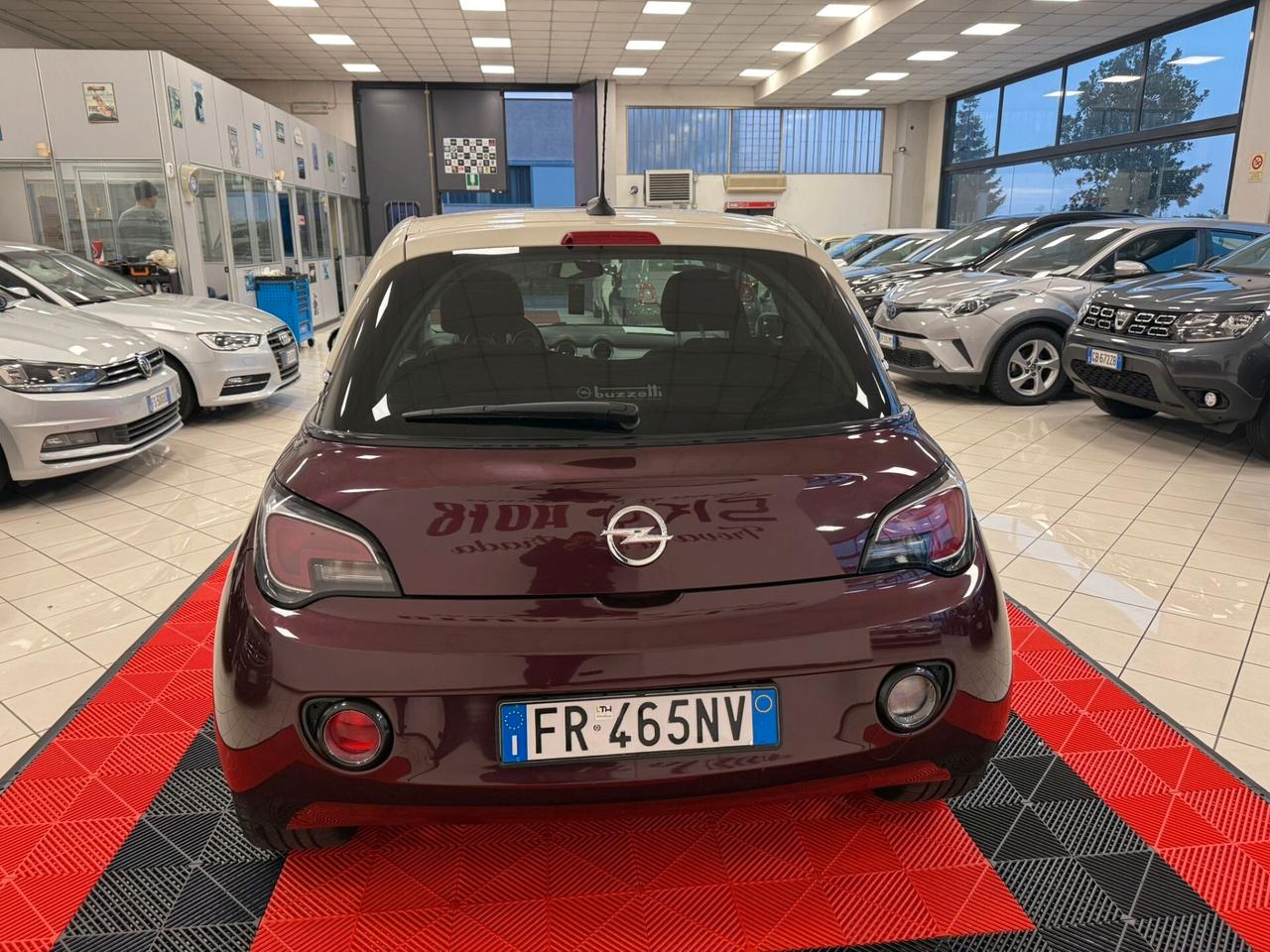 Opel Adam 1.2 70 CV Glam