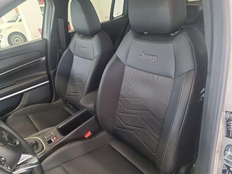 Jeep Avenger 1.2 Turbo MHEV Summit